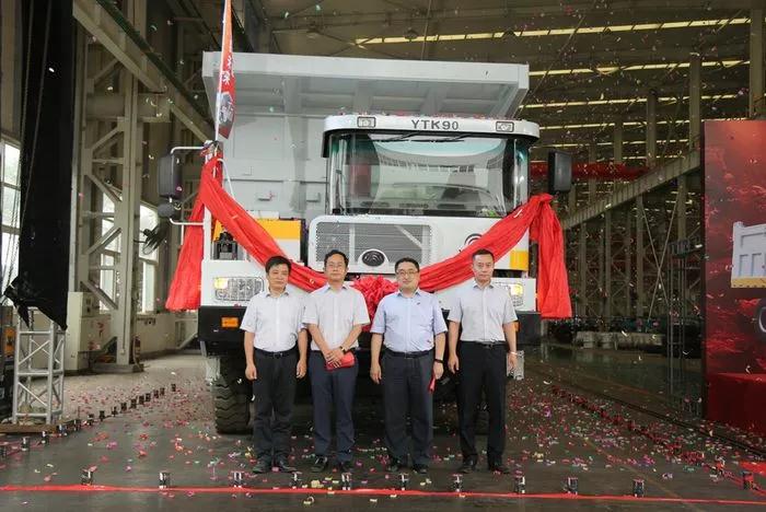 乐天堂官网首台！响应国家打赢蓝天保卫战三年行动计划--乐天堂官网重装纯电动矿用车下线