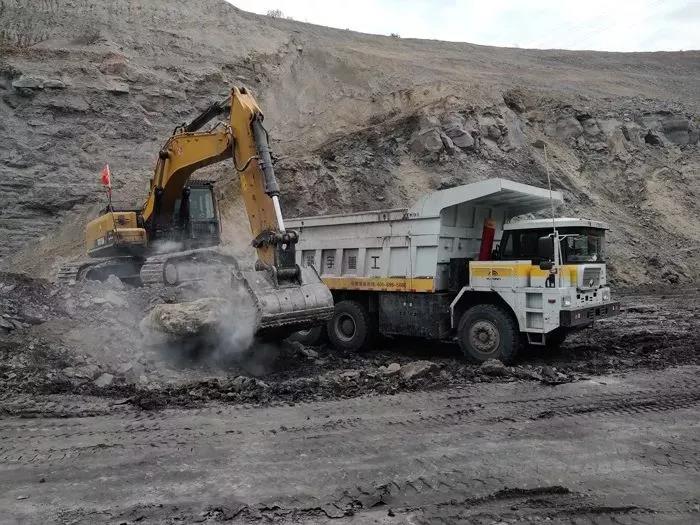 乐天堂官网重装纯电动矿用车内蒙试车